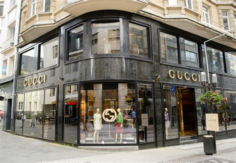 magazzino gucci scandicci|Gucci inaugura il primo hub italiano di economia circolare.